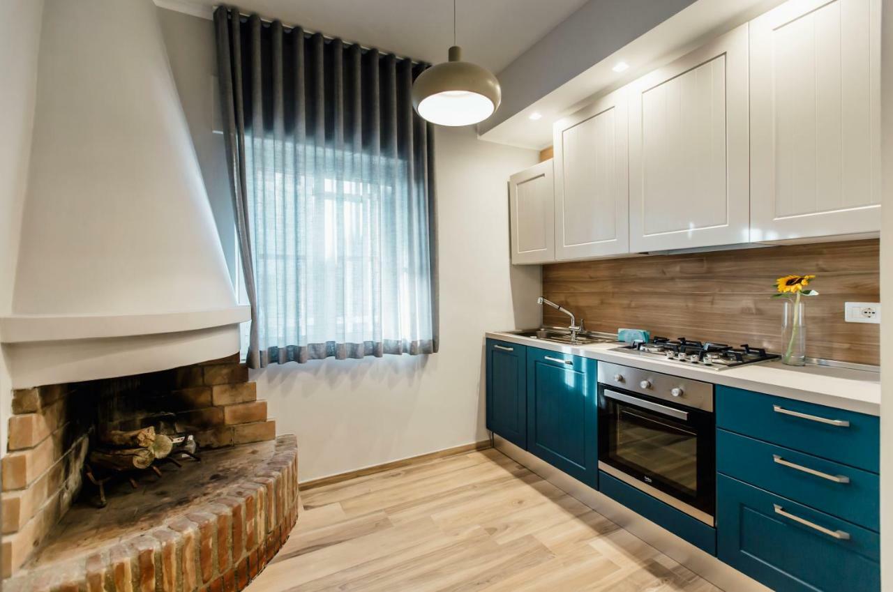 Suite 106 Васто Екстериор снимка